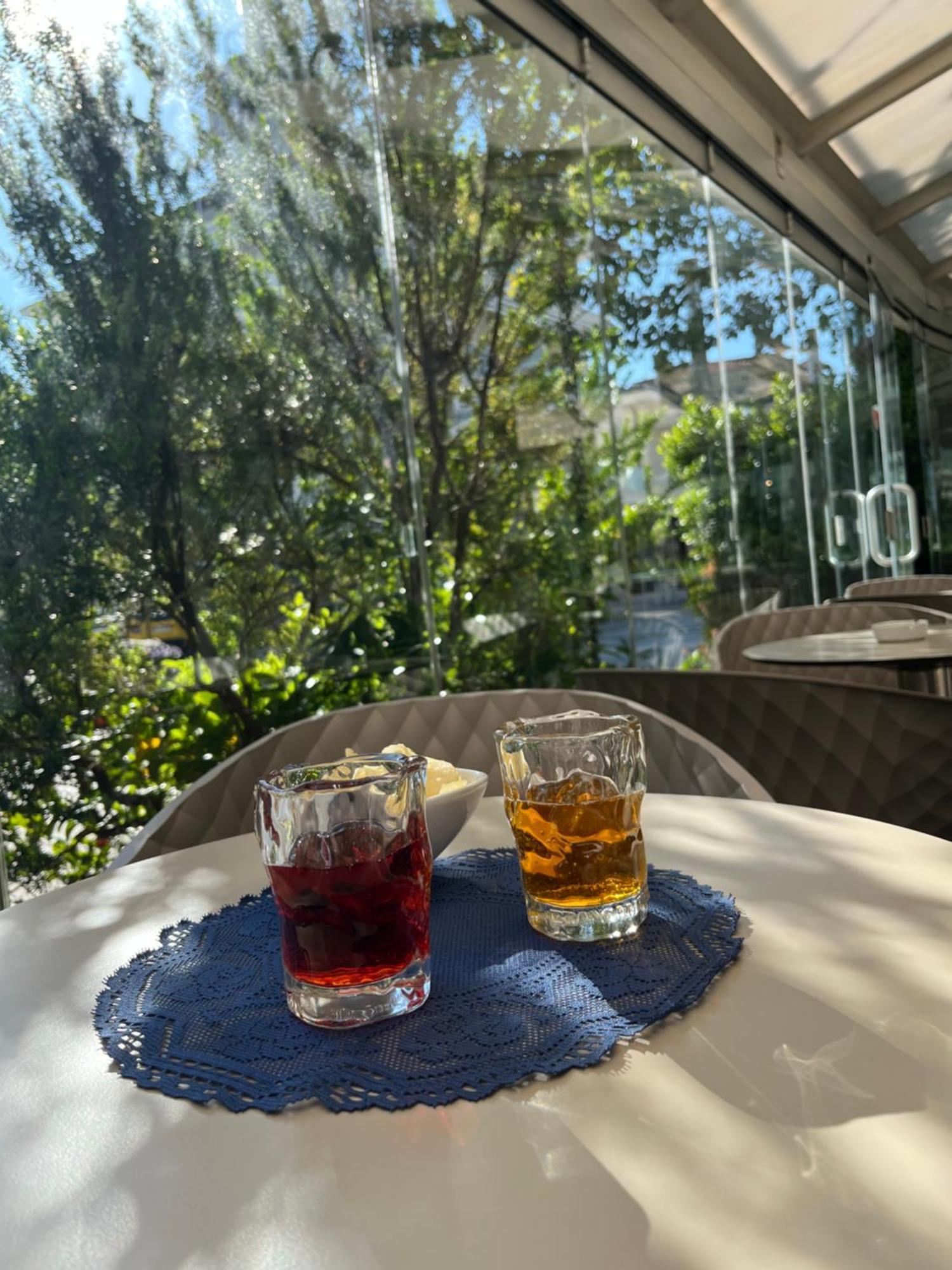 Hotel Mon Pays Riccione Bagian luar foto